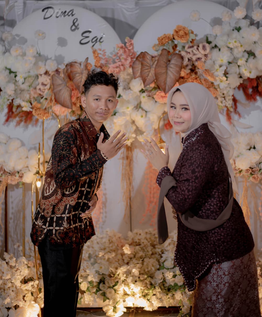 Egi & Dina (2)