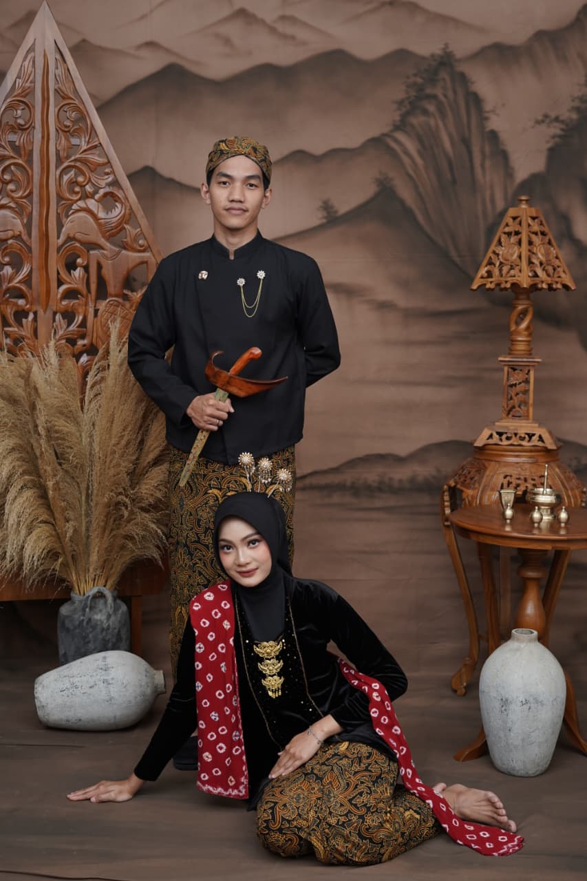 Tia & Arif (4)