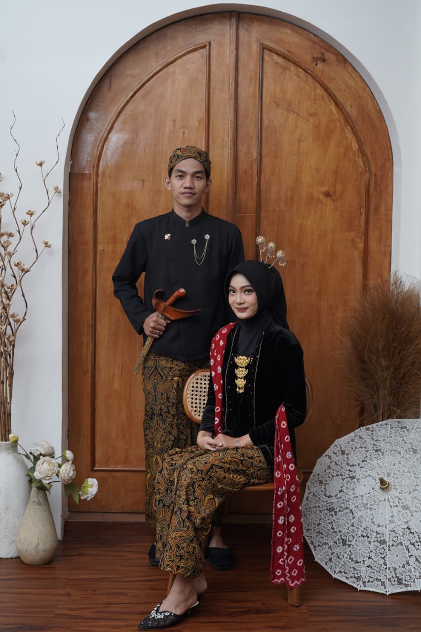 Tia & Arif (6)